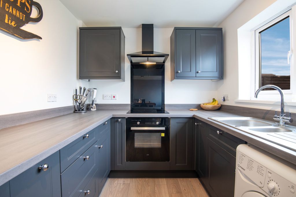 Property photo 2 of 22 Kitchen