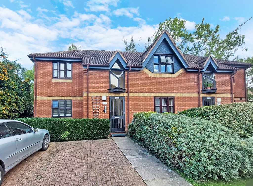 Property photo 1 of 8 4565801