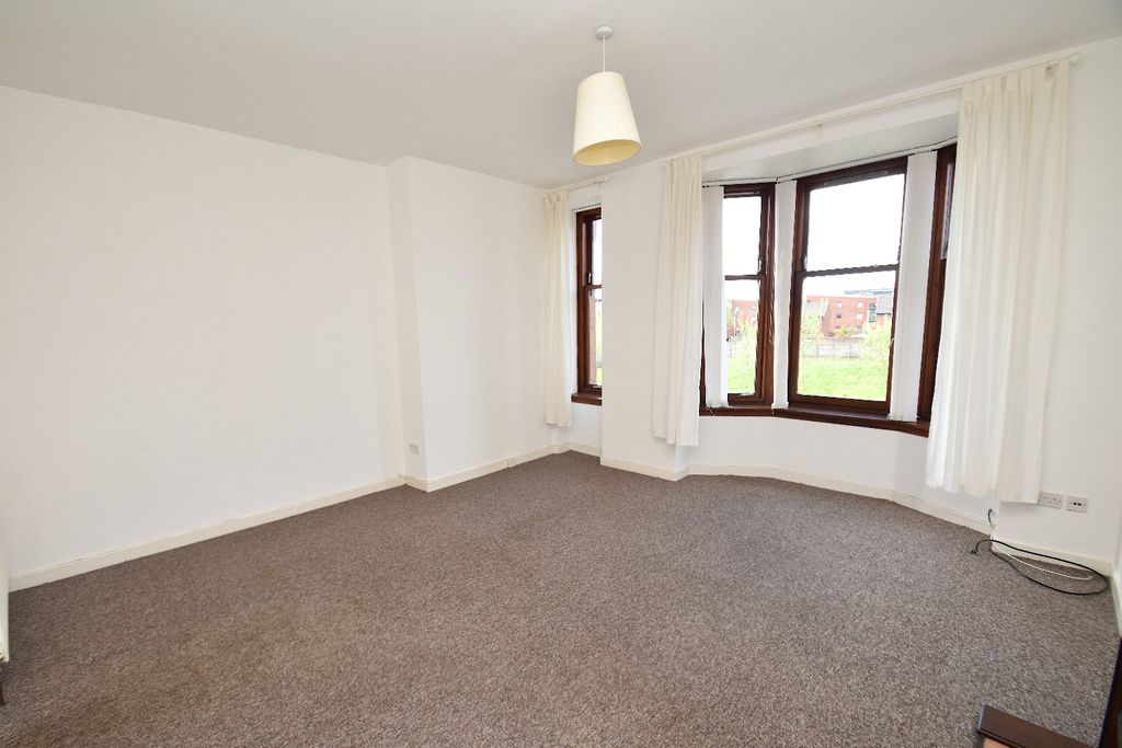 Property photo 3 of 13 5089212
