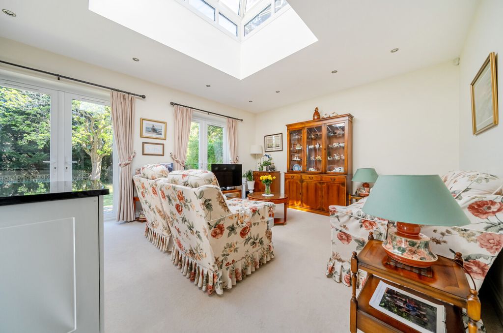 Property photo 3 of 15 1440778-14-69Eb94...