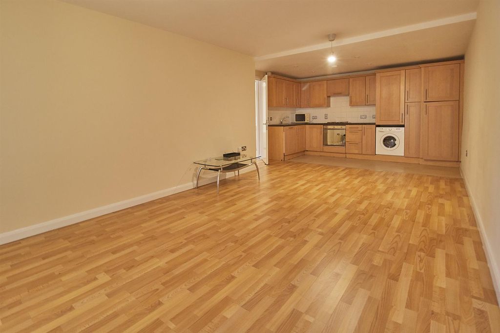 Property photo 2 of 5