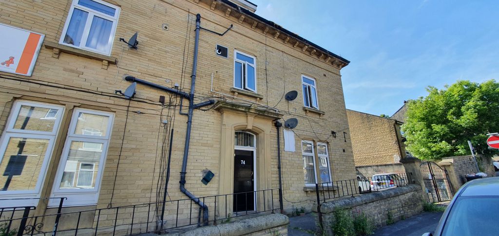 Property photo 1 of 6