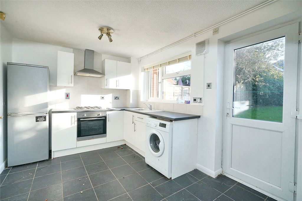 Property photo 3 of 10 Kitchen/Diner