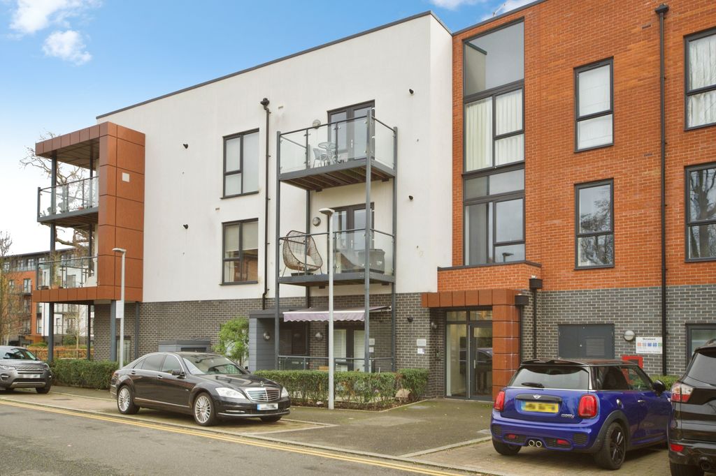 Property photo 1 of 19