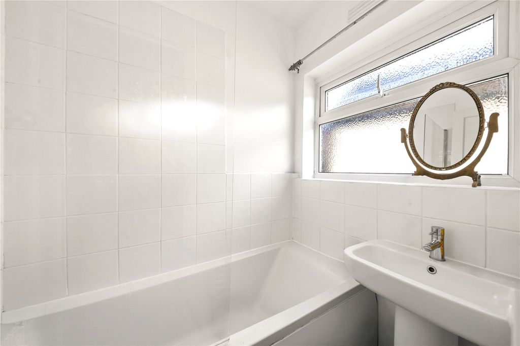 Property photo 3 of 12 Picture No. 06