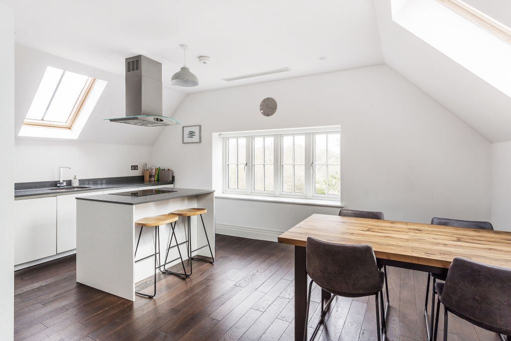 Property photo 2 of 11 Kitchen 1.Jpg