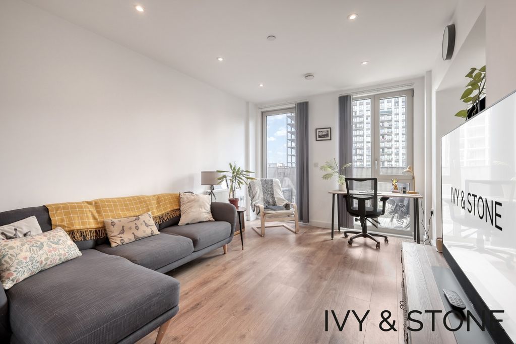 Property photo 1 of 16 4463371