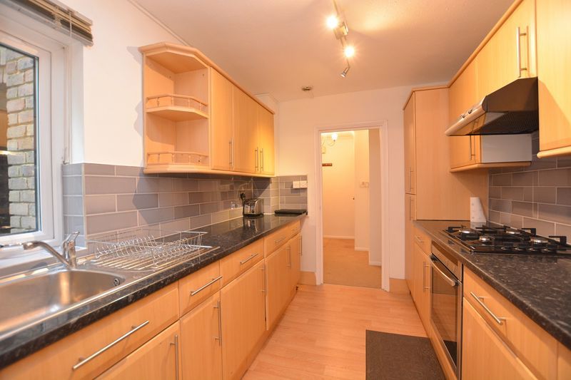 Property photo 3 of 11 Photo 8