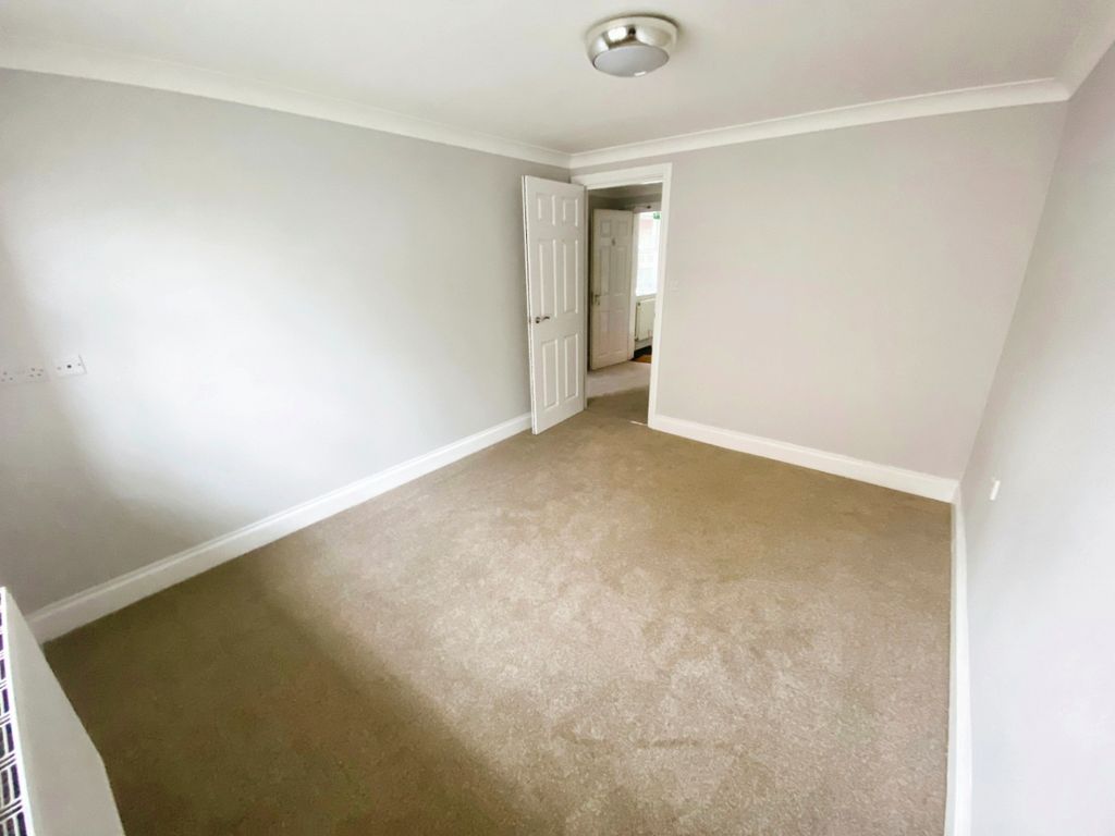 Property photo 3 of 6 3266972