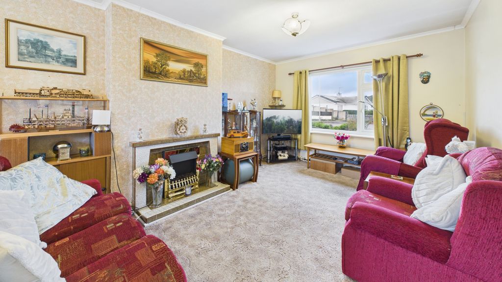 Property photo 3 of 10 Gallery