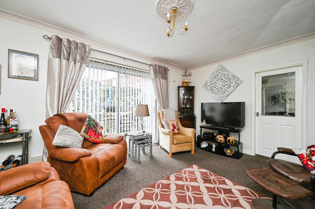 Property photo 3 of 15