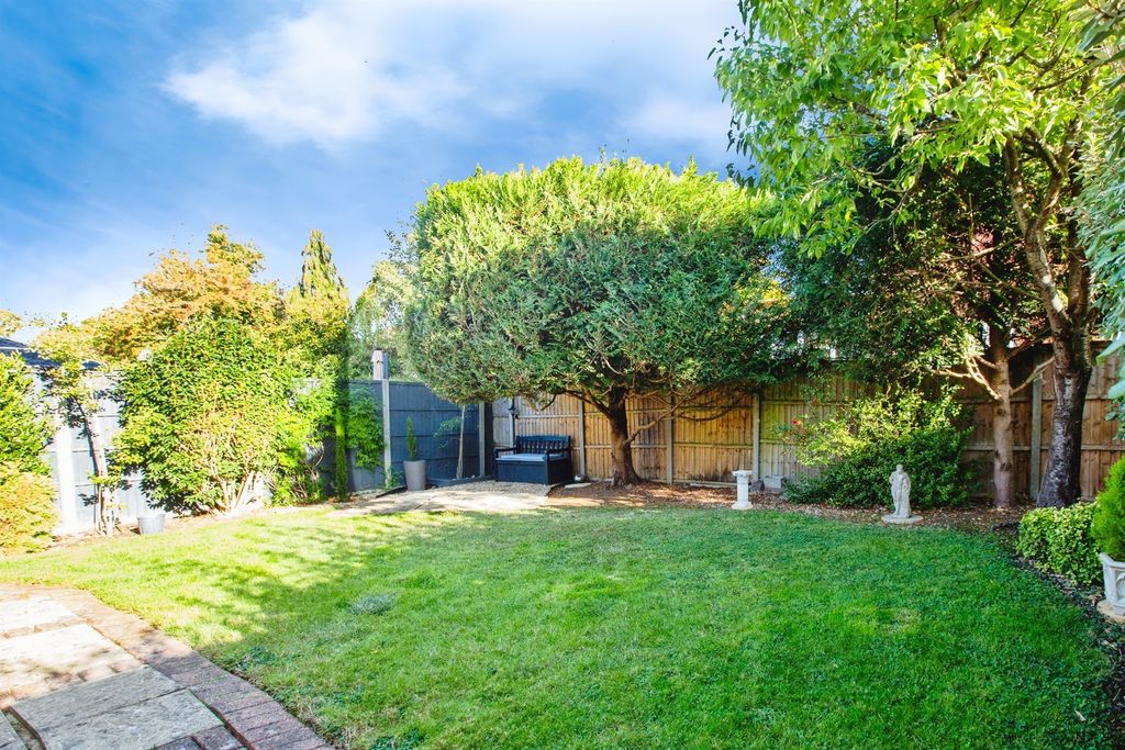 Property photo 3 of 17