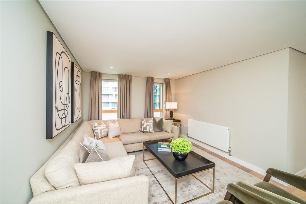 Property photo 2 of 21 19.Jpg