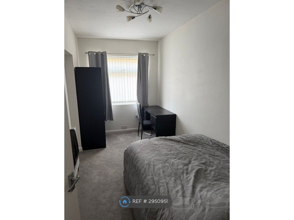 Property photo 1 of 6 Room