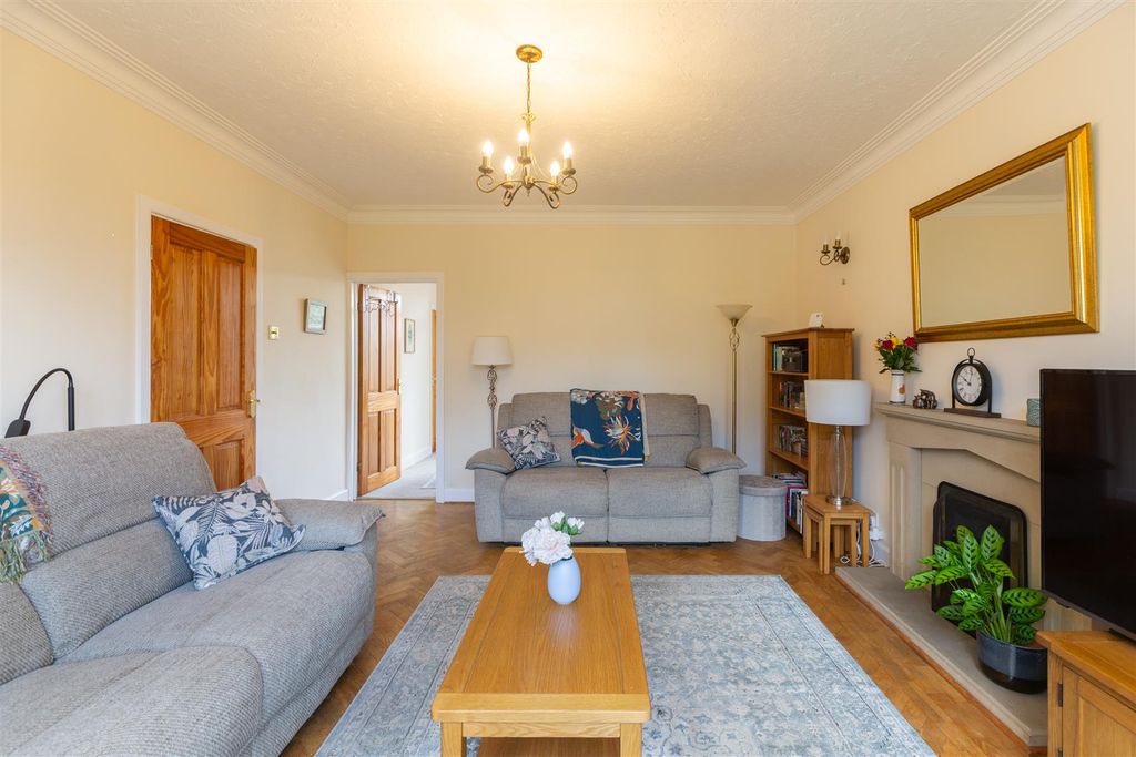 Property photo 3 of 50