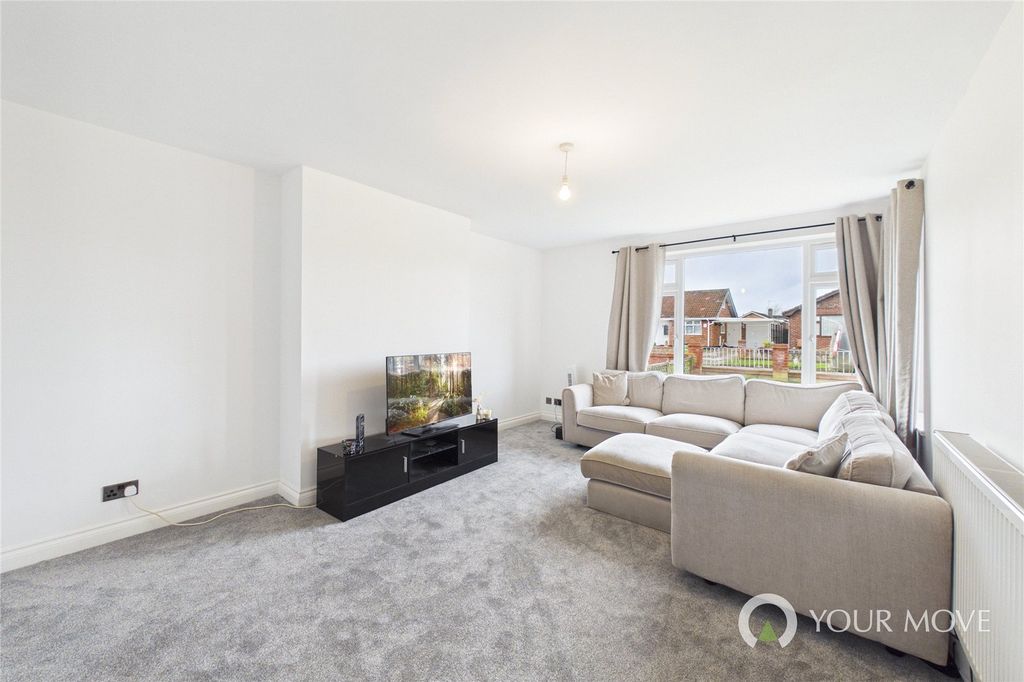 Property photo 3 of 15 Picture No. 05