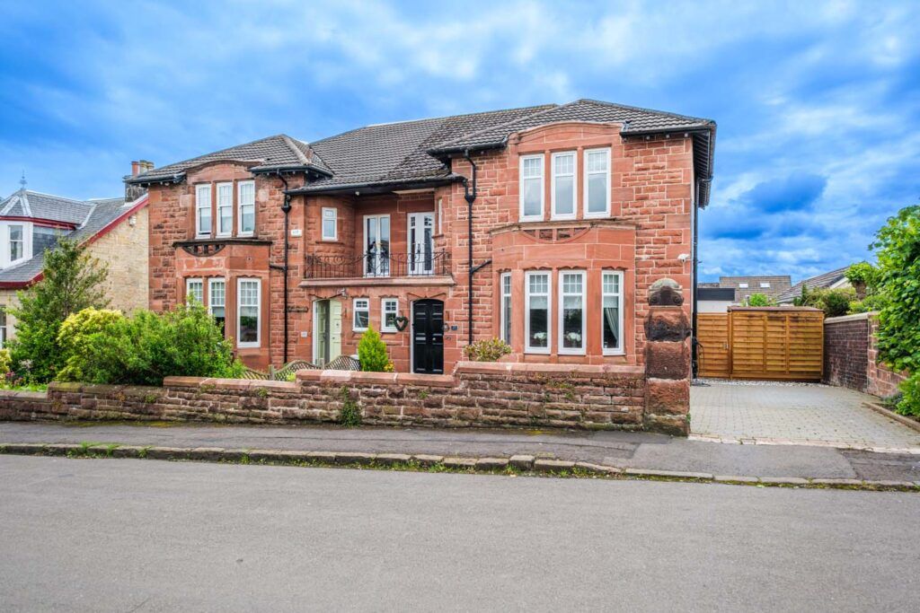 Property photo 1 of 36