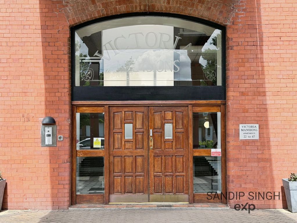 Property photo 2 of 16