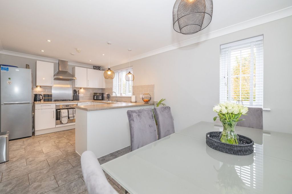 Property photo 3 of 13 Picture 3