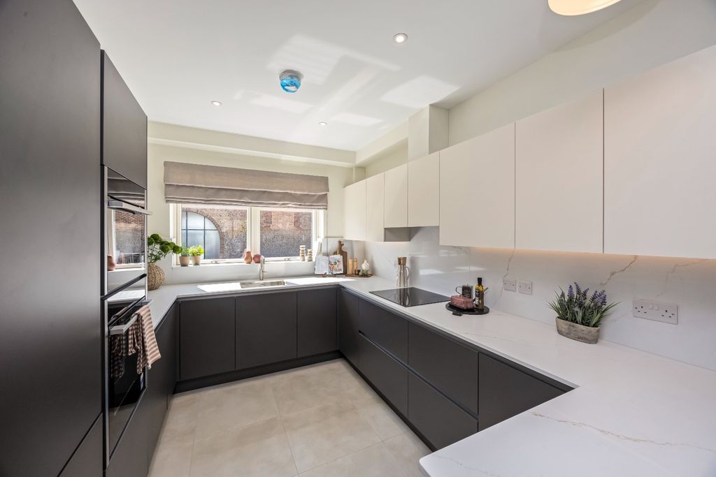 Property photo 3 of 24 5081983