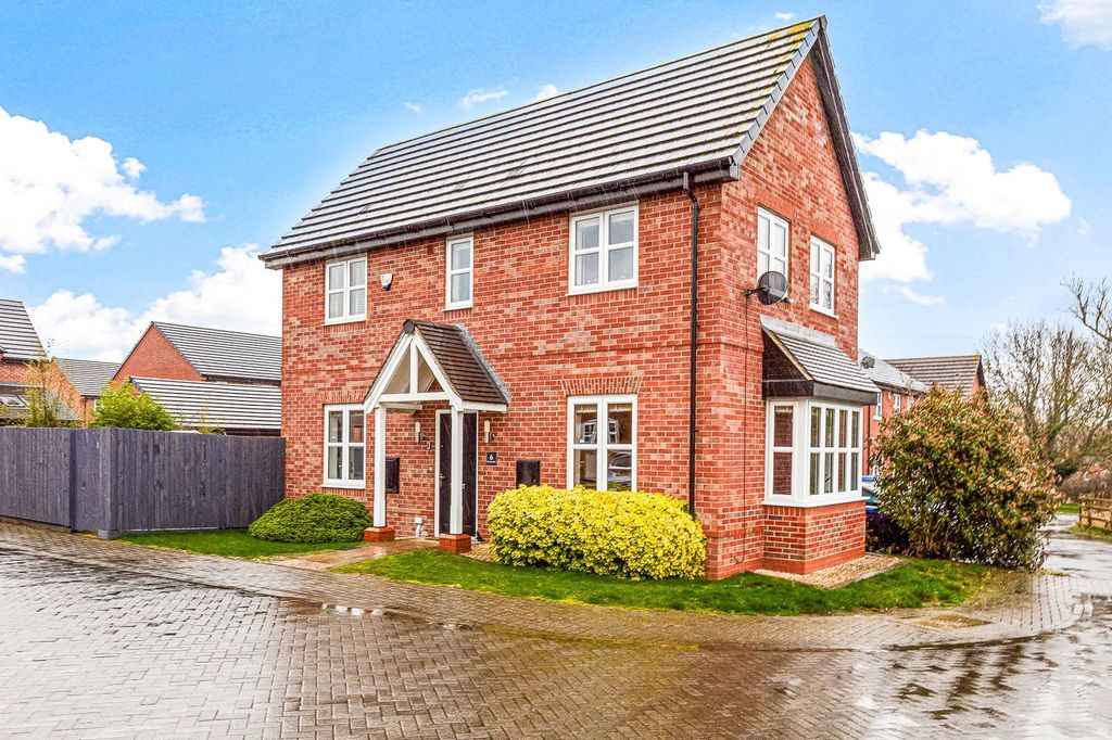 Property photo 1 of 26