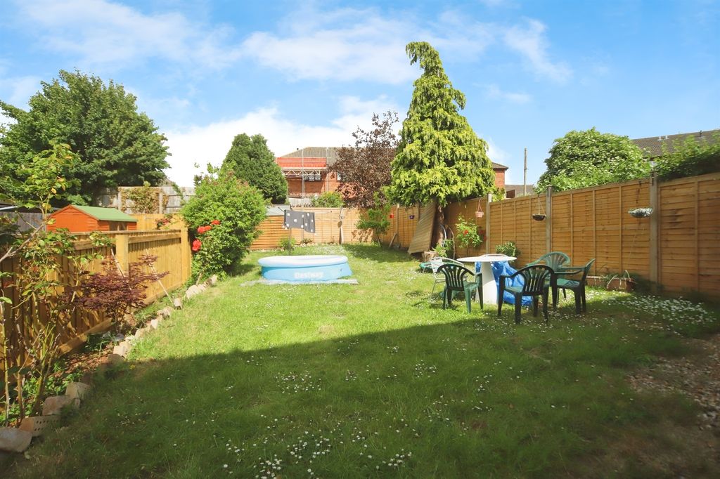 Property photo 2 of 15