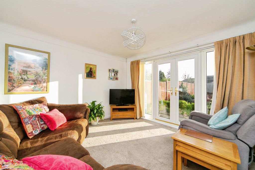 Property photo 2 of 15