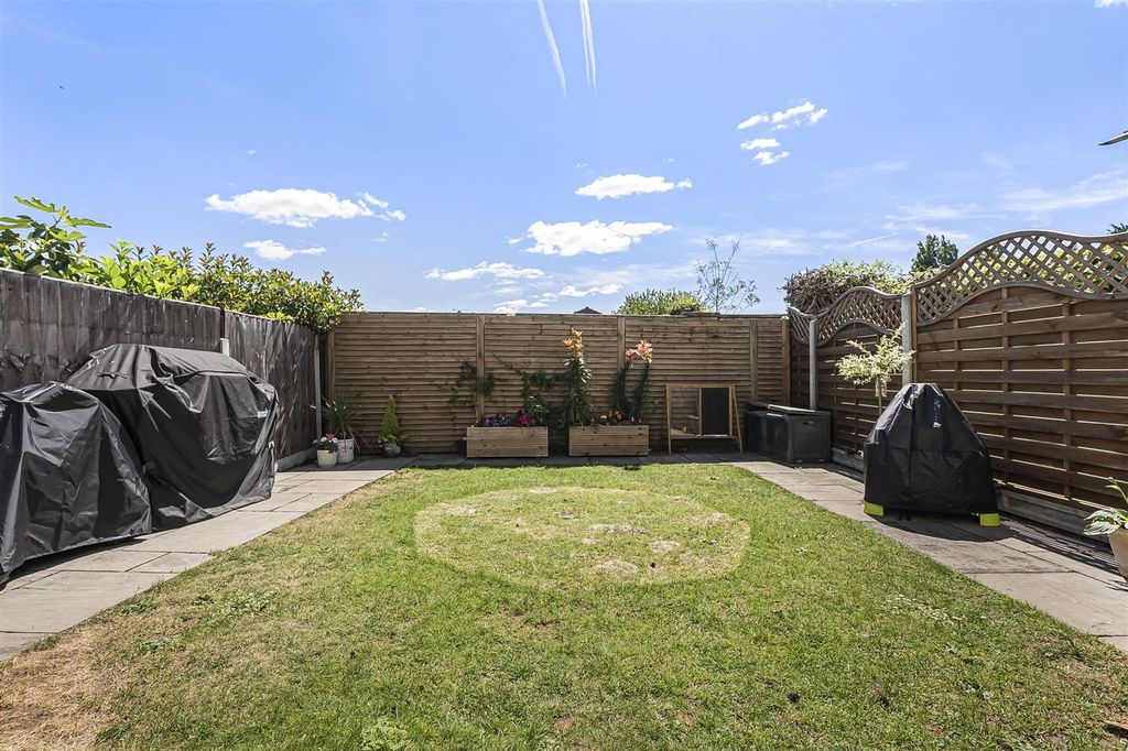 Property photo 2 of 35