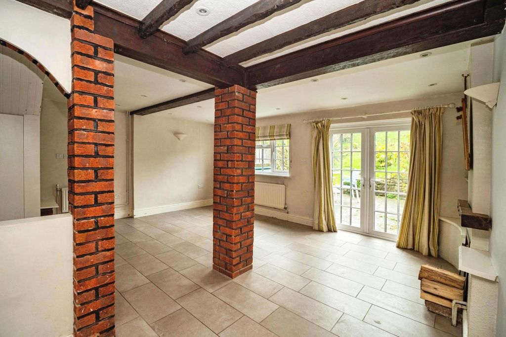 Property photo 2 of 20 Pbox-Img.Jpg