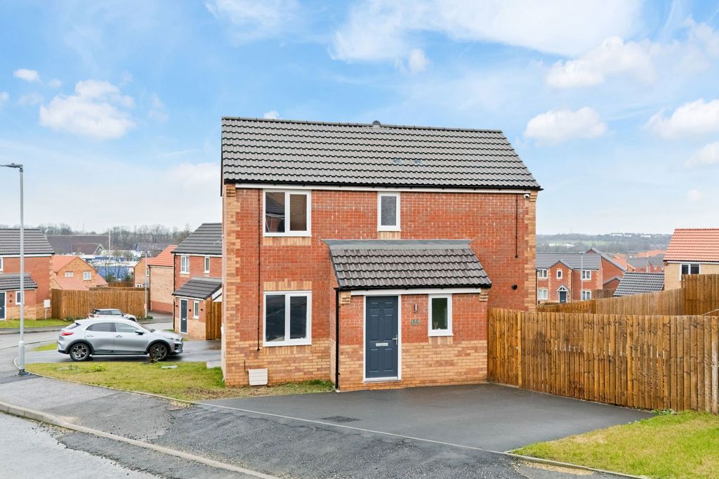 Property photo 1 of 21