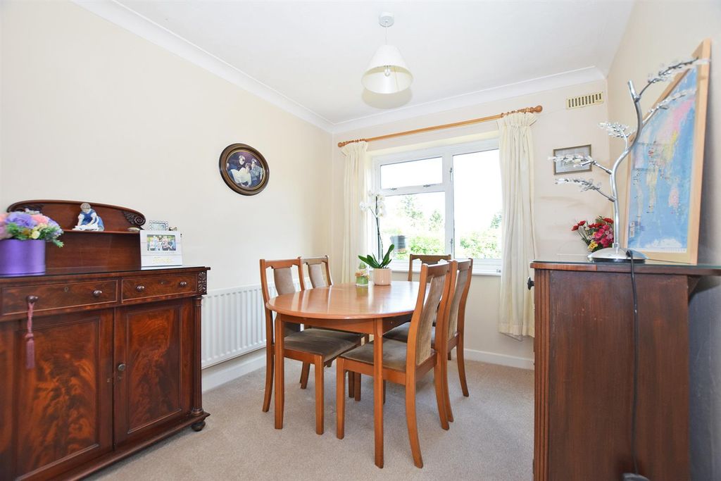 Property photo 3 of 16 Dining Room