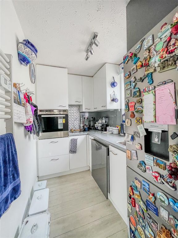 Property photo 3 of 13 Kitchen