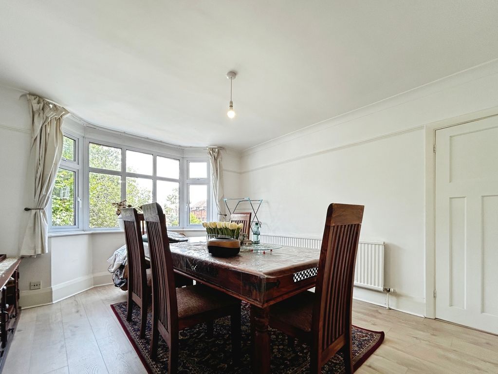 Property photo 3 of 19 Pbox-Img.Jpg