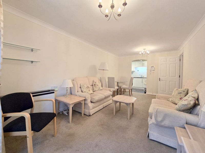 Property photo 3 of 21 Photo 4