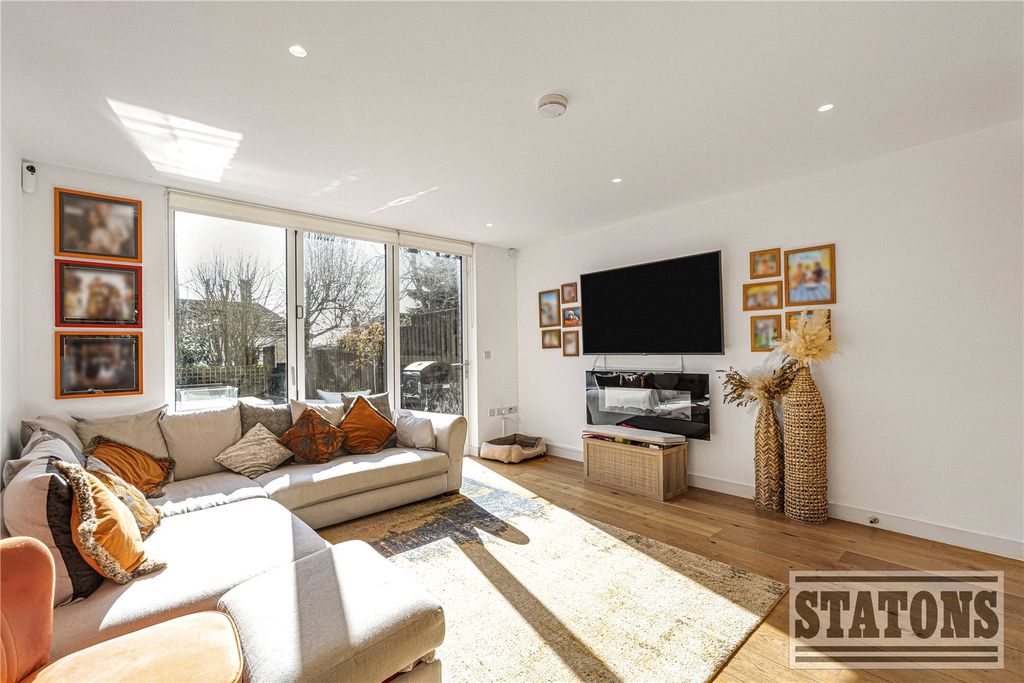 Property photo 1 of 23 Picture No. 29