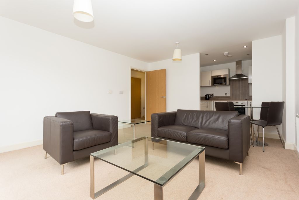 Property photo 1 of 11 Photo 8