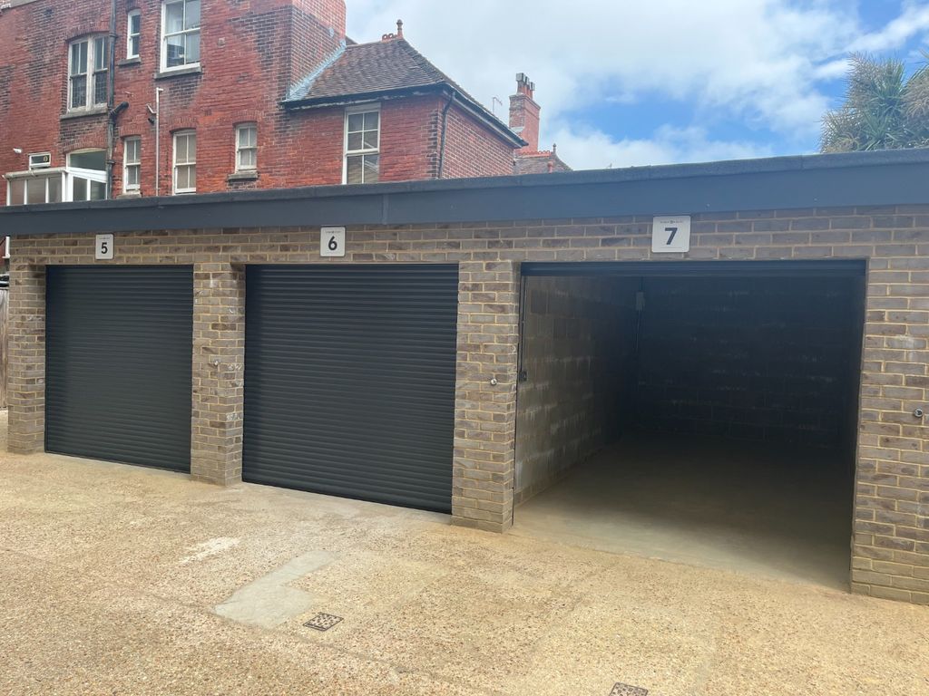 Property photo 2 of 4 5294492