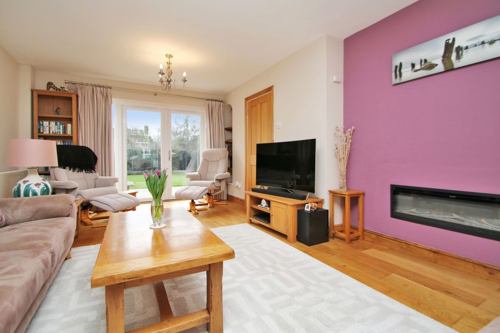 Property photo 2 of 15