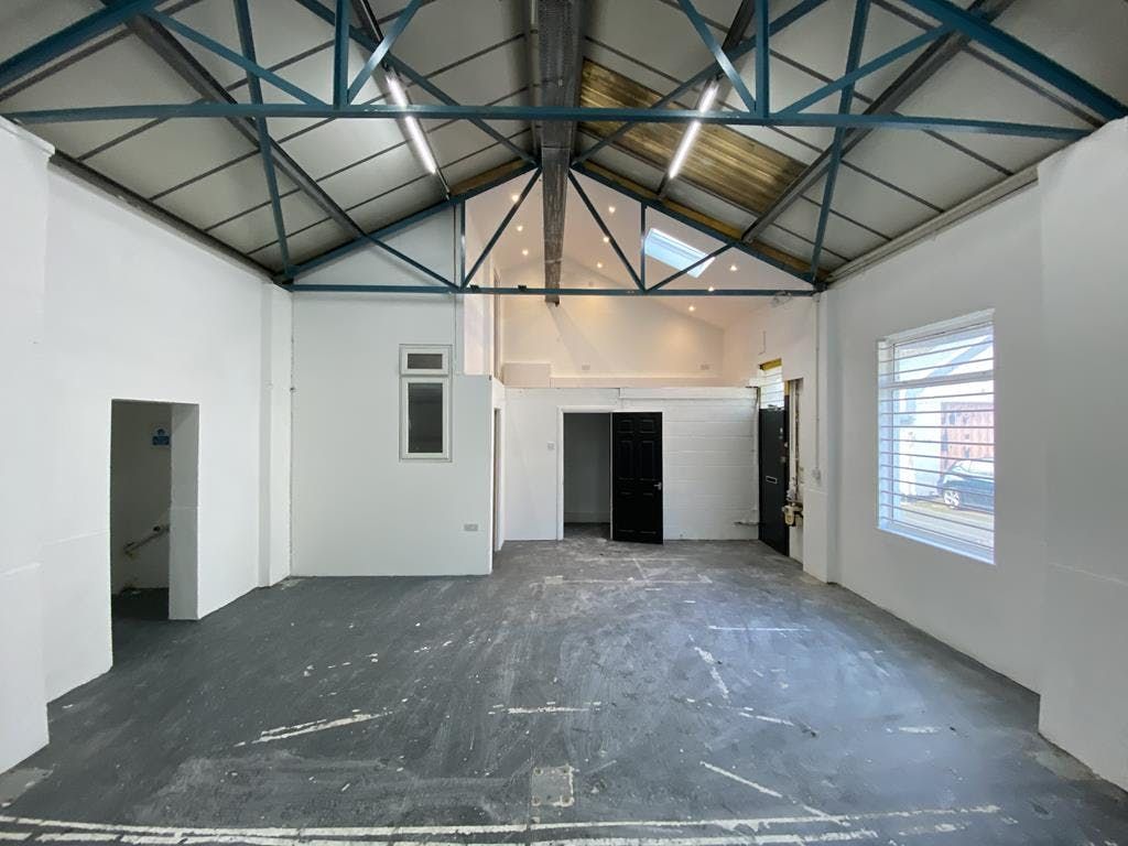 Property photo 2 of 9 U3 Brook Lane (2).Jpg