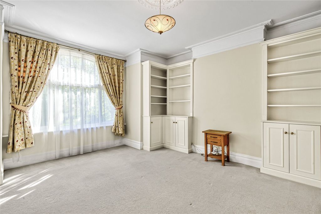 Property photo 2 of 19 Picture No. 34