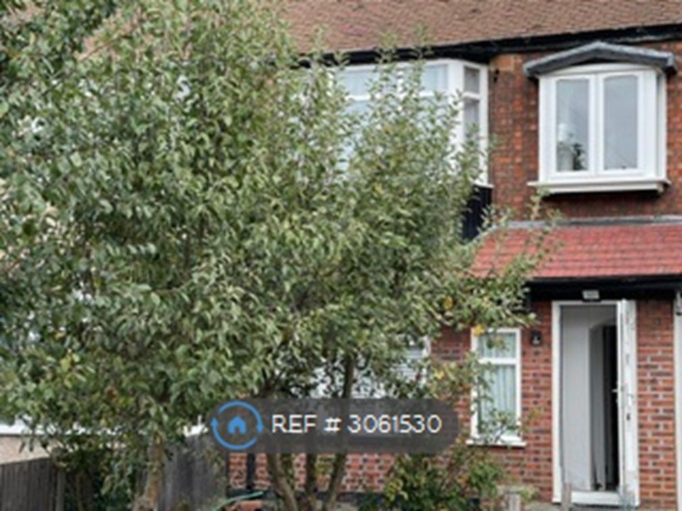 Property photo 2 of 35