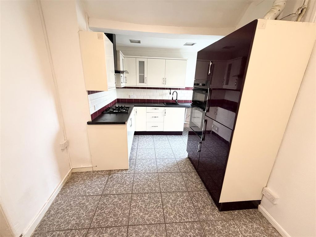 Property photo 2 of 20 Tempimage3Vfcvz.Jpg