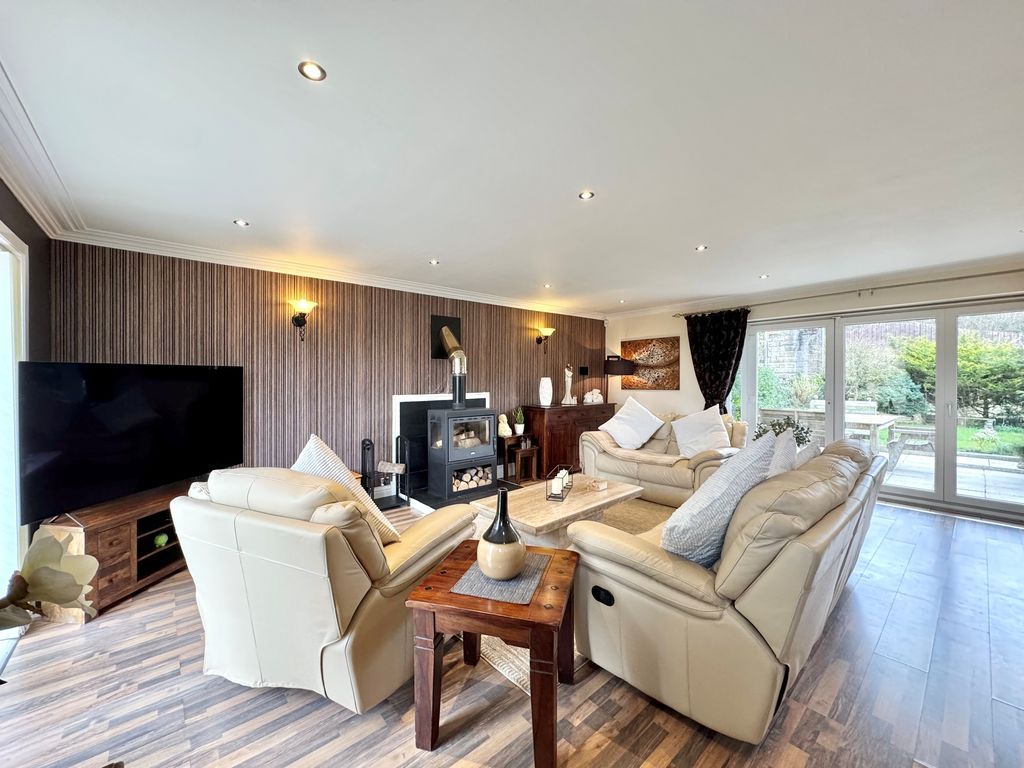 Property photo 3 of 43 Photo 2