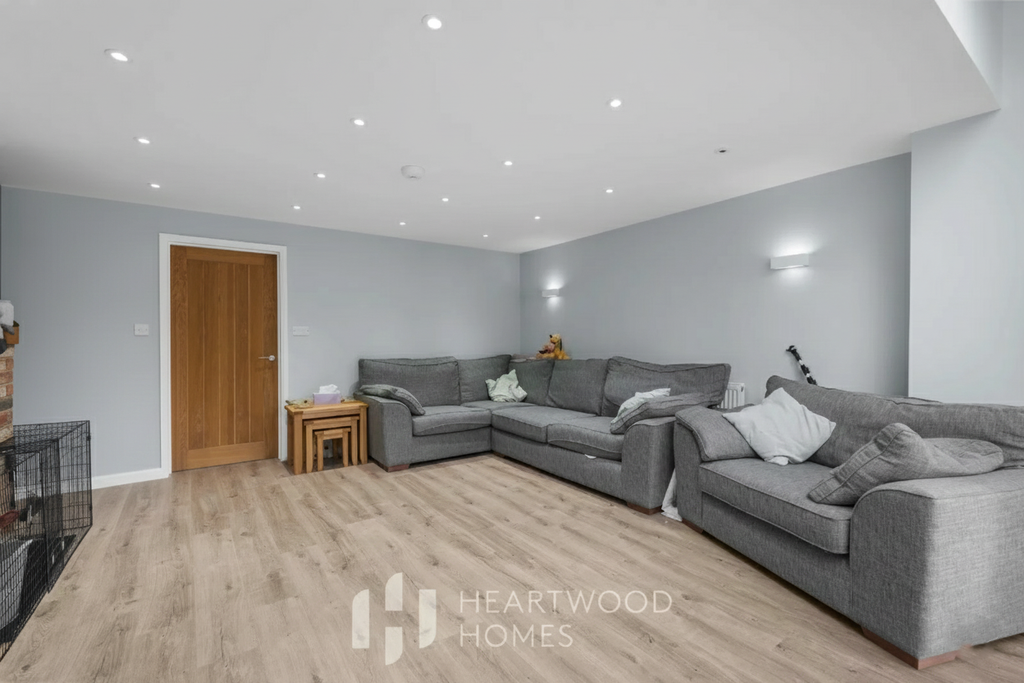 Property photo 3 of 18