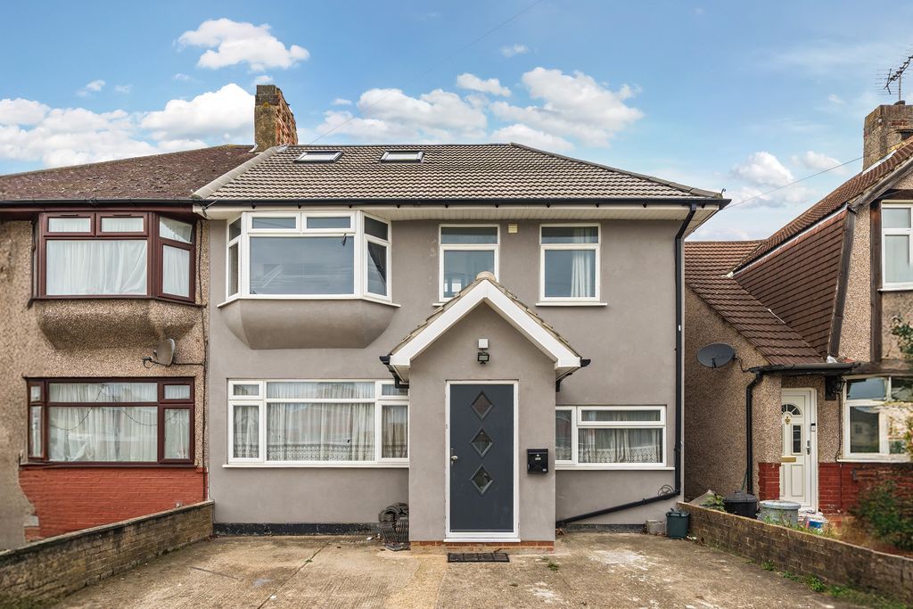 Property photo 1 of 18 Photo 1