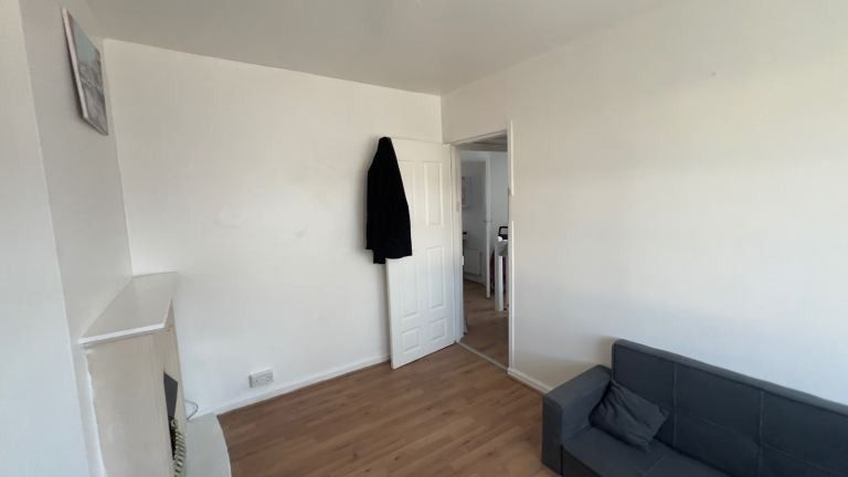 Property photo 2 of 4