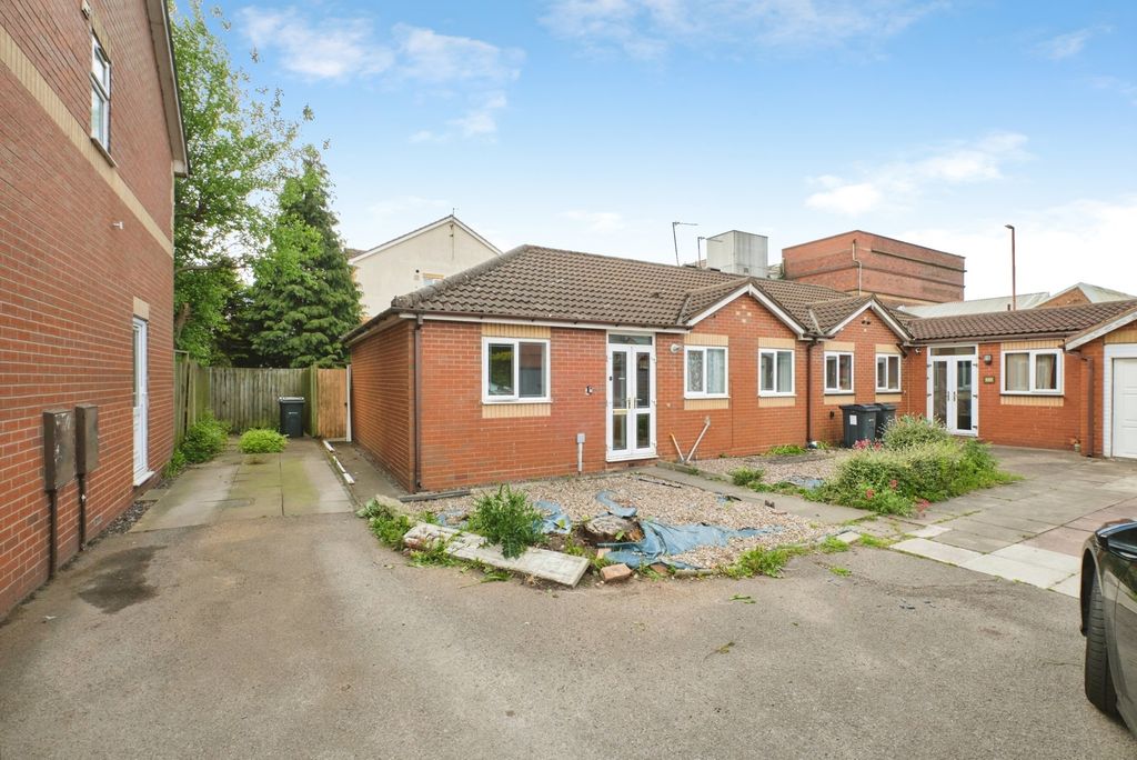 Property photo 1 of 20 Pbox-Img.Jpg
