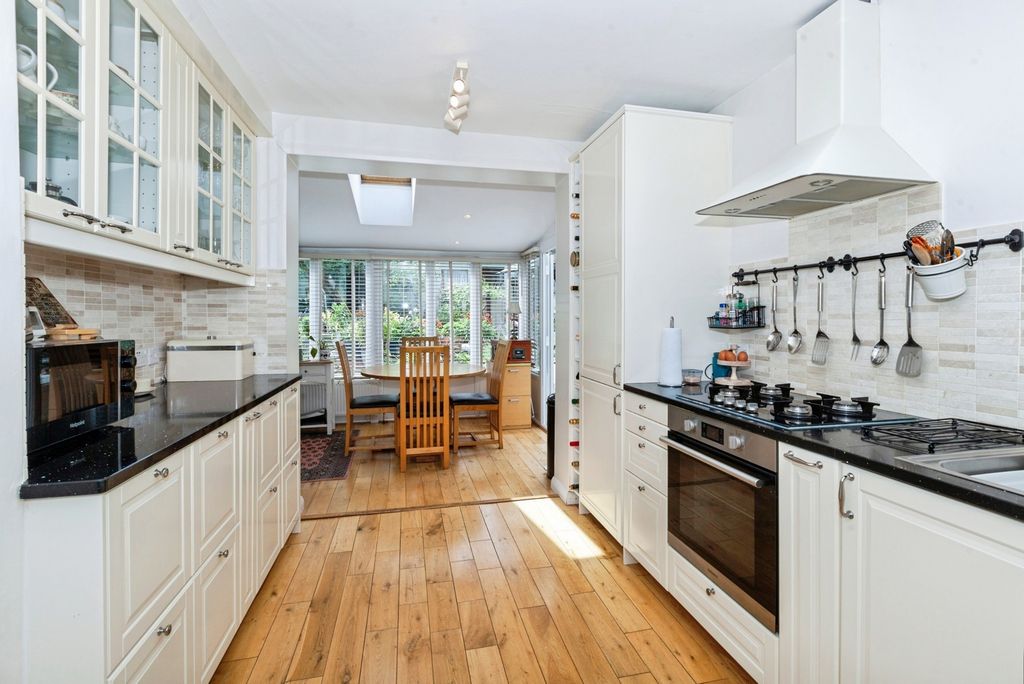 Property photo 2 of 15 Kitchen