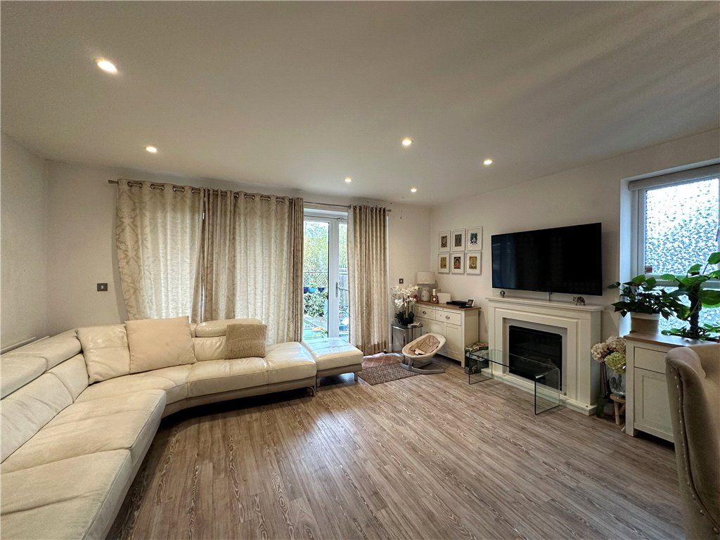 Property photo 2 of 9 Reception Room