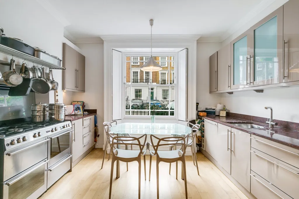 House in London Borough of Camden, Chalk Farm - More